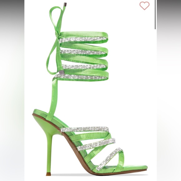 Miss Lola | heels size 8 - Picture 2 of 3